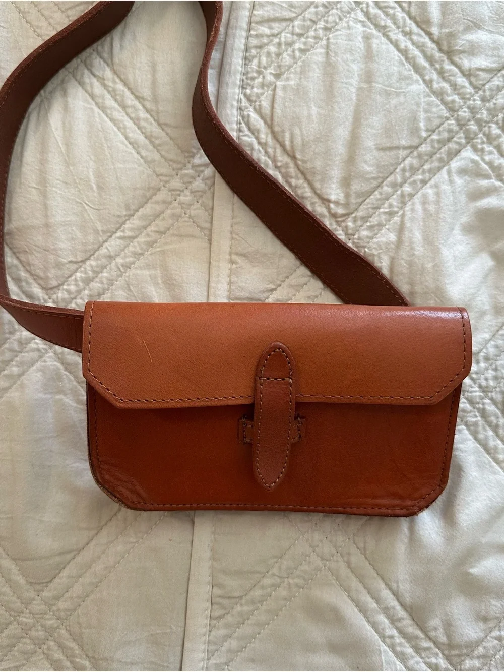Banana Republic Genuine Leather Cognac / Camel Brown Crossbody / Belt Bag